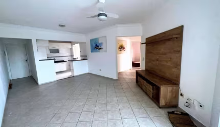 Apartamento para locação definitiva com 3 Quartos, 1 Suíte, 1 Vaga coberta, frente mar.