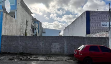 Lote com frente leste na Atalaia com 420m²