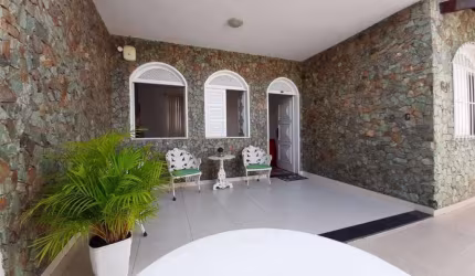 Oportunidade: Excelente Casa no Salgado Filho