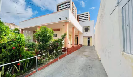 CASA NA RUA RIACHUELO