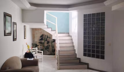 Casa Residencial ou Comercial de 2 pavimentos no Bairro Coroa do Meio