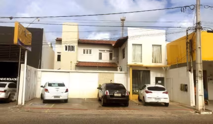 Casa Residencial ou Comercial com 2 pavimentos