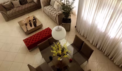 Casa no Condomínio Melício Machado
