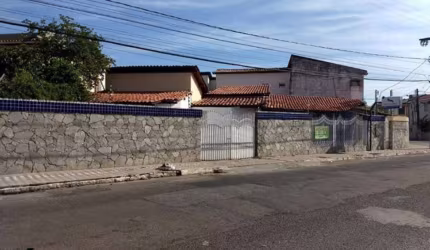 Casa Comercial à venda, 5 quartos, 3 suítes, 1 vaga, Grageru - Aracaju/SE