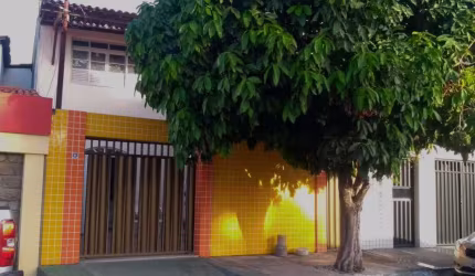 Casa à venda, 6 quartos, 2 suítes, 2 vagas, Treze de Julho - Aracaju/SE