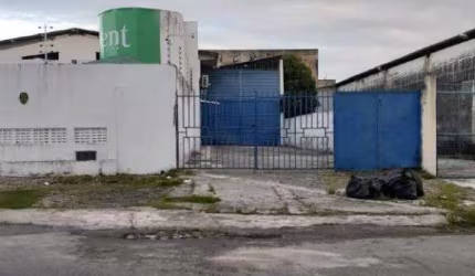 Ponto Comercial com Galpões anexos no Distrito Industrial/Inácio Barbosa