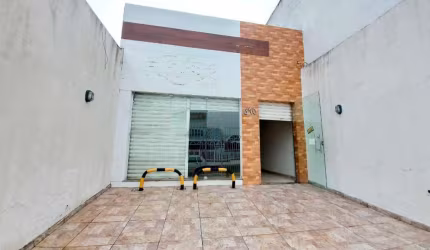 Ótimo Ponto Comercial na Rua Campos