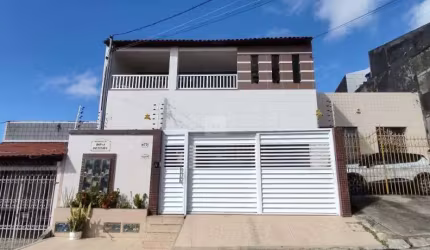 Casa em condominio à venda, 8 quartos, 2 suítes, 1 vaga, Dezoito do Forte - Aracaju/SE