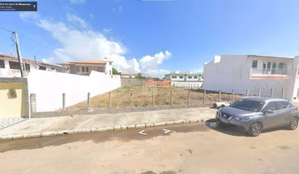Área com 840m² no Bairro Atalaia atrás do Hotel Celi e Ibis Hotel