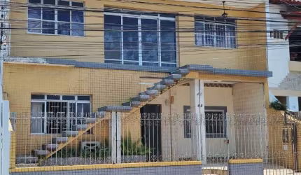 Casa formidável para sua empresa ou negócio. No coração do bairro São José.