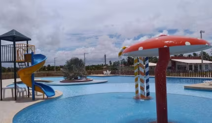 LOTE COM 450 M² NO CONDOMÍNIO MERIDIEM PRAIA MAR- ESTÂNCIA/SE.