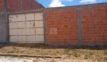 Terreno com 270 m² no Bairro Aruana