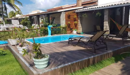 Viva em um Paraíso à Beira-Mar no Condomínio Baia Blanca!