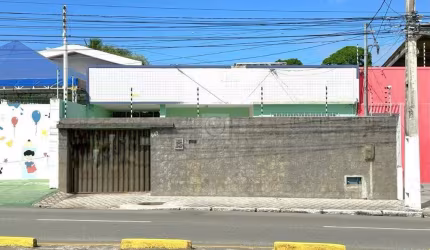 Casa comercial para alugar no bairro Cirurgia, Aracaju-SE