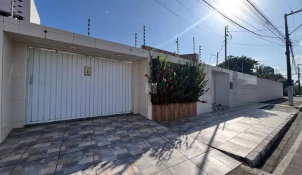 Casas à venda na Coroa do Meio