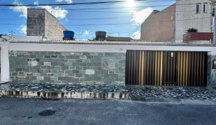 Casa disponível no bairro luzia, Aracaju-SE