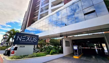Sala no Empresarial Nexus com vista para o Rio