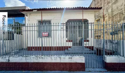 Casa espaçosa no bairro São José