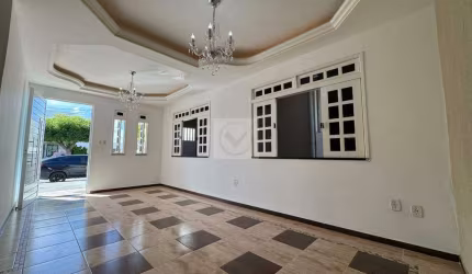 Casa a Venda no Condomínio Costa Marina