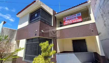 Residência Exclusiva à Venda no Bairro Suíssa