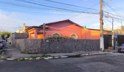 Aluguel | Casa de esquina no Salgado Filho - Aracaju/SE