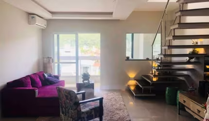 DUPLEX À VENDA COM JACUZZI EM BOMBINHAS