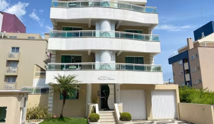 LINDO APARTAMENTO À VENDA EM BOMBAS