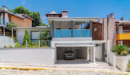CASA PARA ALUGAR NO CENTRO ESPAÇOSA E CLIMATIZADA