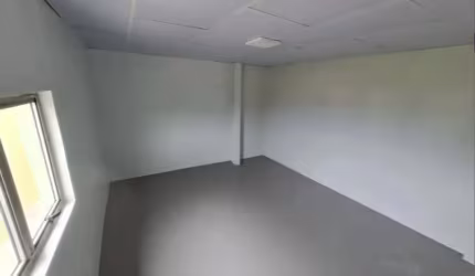Alugo galpao 1.700m2 Distrito 1 com 08 de Pe direito