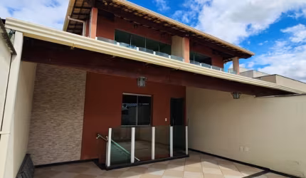 Casa Geminada  3 quartos suite - Bairro Europa- Contagem/MG