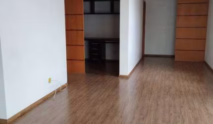 Apartamento para aluguel possui 140 metros quadrados com 4 quartos