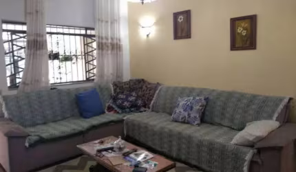 Sobrado para aluguel com 220 metros quadrados com 4 quartos em Vila Liviero - São Paulo - SP