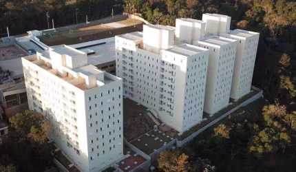 Apartamento à Venda na Granja Viana - Móveis Planejados - Ótima Localização