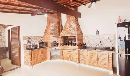 Casa com 3 dormitórios à venda, 280 m² por R$ 1.180.000,00 - Jardim Flórida - São Roque/SP