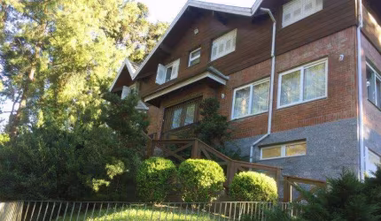 Casa 05 Dorm. à venda no Bairro Planalto com 700 m² de área privativa - 5 vagas de garagem