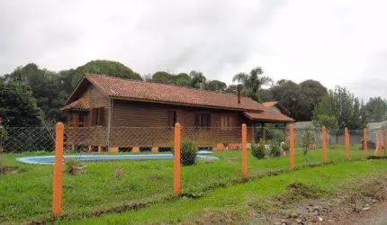 Casa 05 Dorm. à venda no Bairro Vale dos Pinheiros