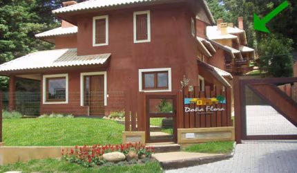 Casa 03 Dorm. à venda no Bairro Planalto com 161 m² de área privativa - 1 vaga de garagem