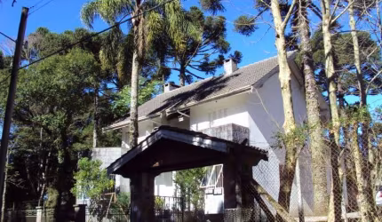 Casa 04 Dorm. à venda no Bairro Planalto - 1 vaga de garagem