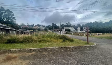 Terreno à venda no Bairro Vale das Colinas com 662 m² de área privativa