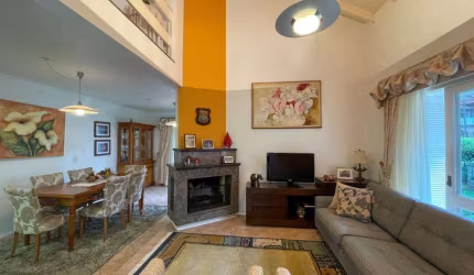 Casa 03 Dorm. à venda no Bairro Planalto com 130 m² de área privativa - 1 vaga de garagem