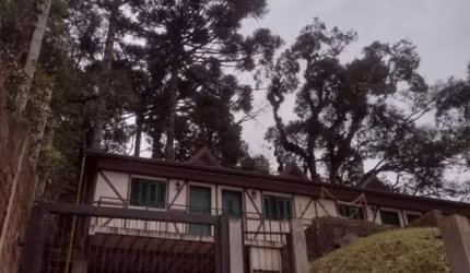 Prédio Comercial à venda no Bairro Dutra com 120 m² de área privativa