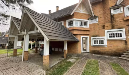 Casa 03 Dorm. à venda no Bairro Planalto com 112 m² de área privativa - 2 vagas de garagem