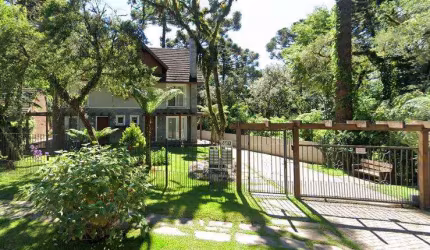 Casa 03 Dorm. à venda no Bairro Vila Suzana com 104 m² de área privativa - 1 vaga de garagem