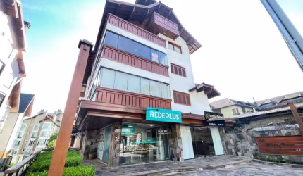 Apartamento 02 Dorm. à venda no Bairro Centro com 96 m² de área privativa - 2 vagas de garagem