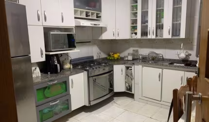 Casa com 3 dormitórios à venda, 186 m² por R$ 830.000,00 - Vila Curuçá - Santo André/SP