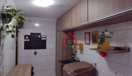 Sobrado à venda, 131 m² por R$ 490.000,00 - Vila Assis Brasil - Mauá/SP