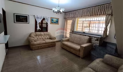 Sobrado a Venda Rua Surucuás. Com casas ao Lado para locação