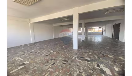 “Aluguel: Sala  com 240 m Comercial Av. Tiradentes'