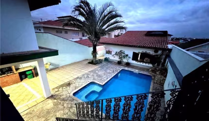 'Amplo Sobrado com Piscina na Vila Rosália, Guarulhos'