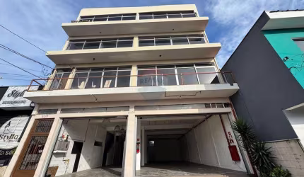 Salão comercial - Tiradentes - 520m2 terreo e 1 andar